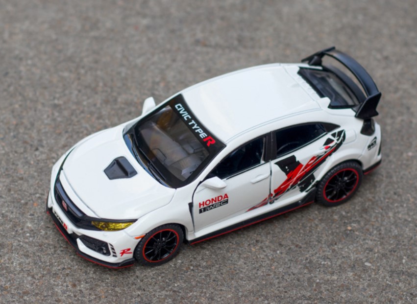

Модель легкосплавного автомобиля Honda Civic Type-r 1:32 белая