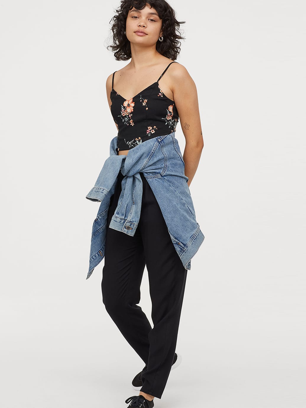 

Брюки H&M 0554477_черн_04  Черные, Брюки H&M 0554477_черн_04 38 Черные