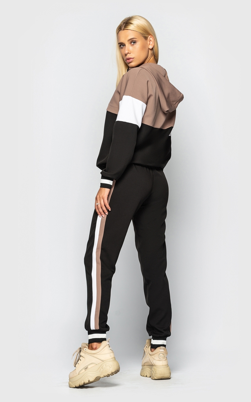 

Fashions • Спортивный костюм Algeria Fashions M бежевый (4005)