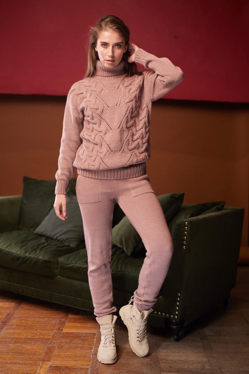 

Fashions • Женский костюм Catherine Fashions - персик (996, Fashions • Женский костюм Catherine Fashions 44-48 персик (996)