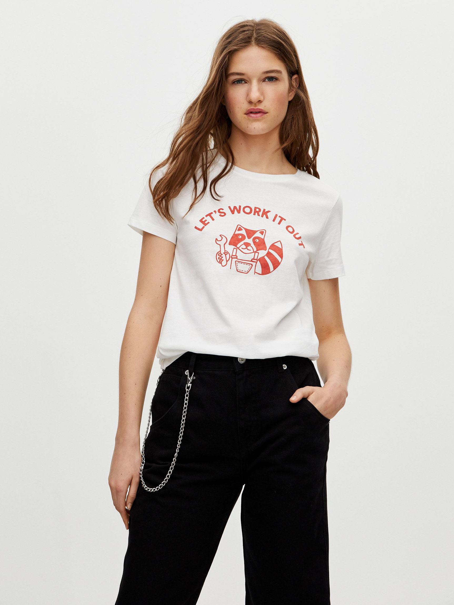 

Футболка Pull & Bear 5244/326/250-ABBU L Молочная
