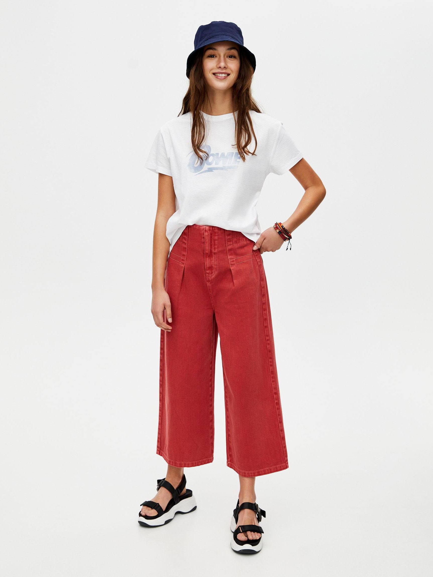 

Футболка Pull & Bear 5246/374/805-AAPT L Белая