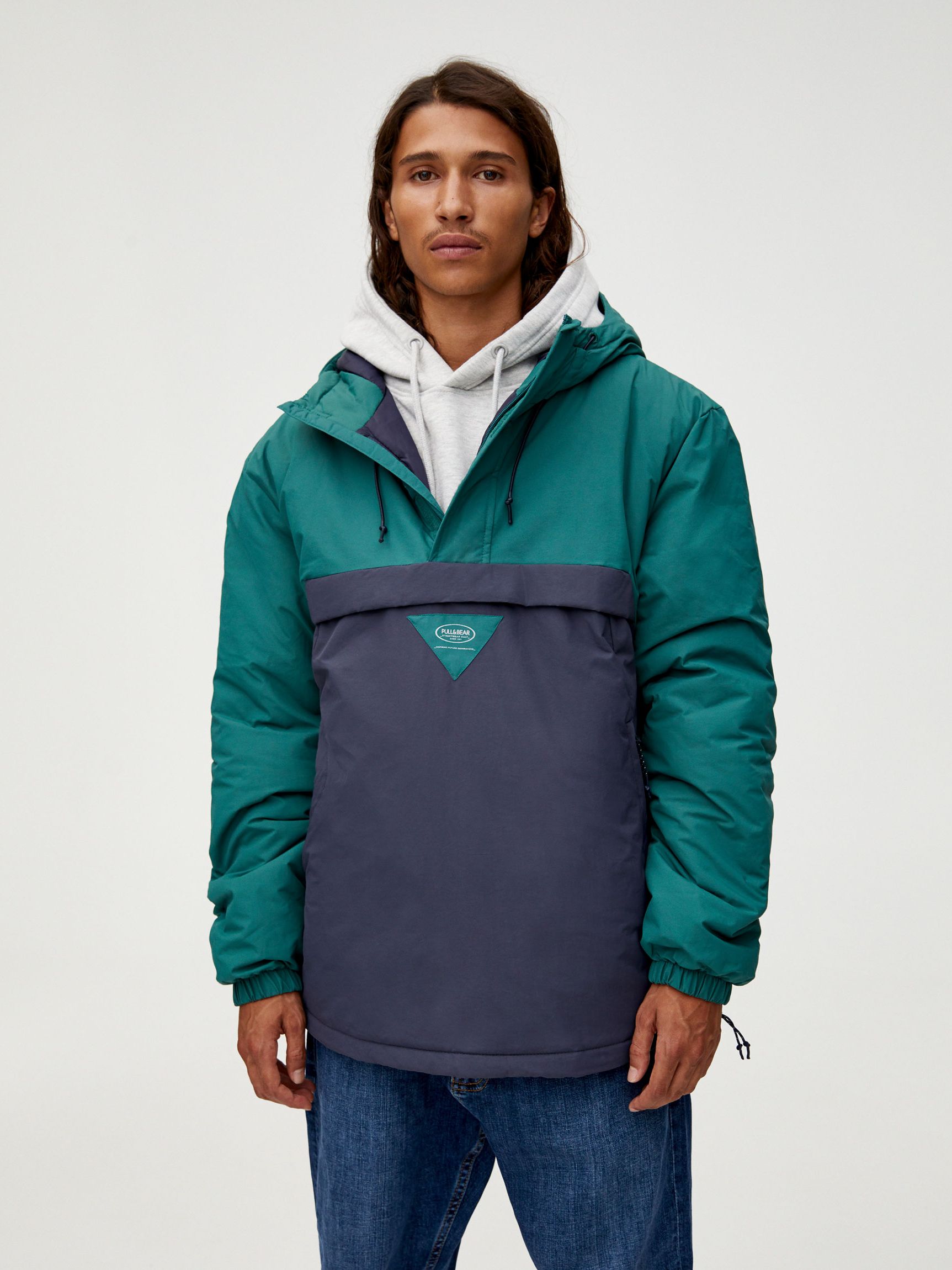 

Анорак Pull & Bear 9716/527/527 L Синий с зеленым