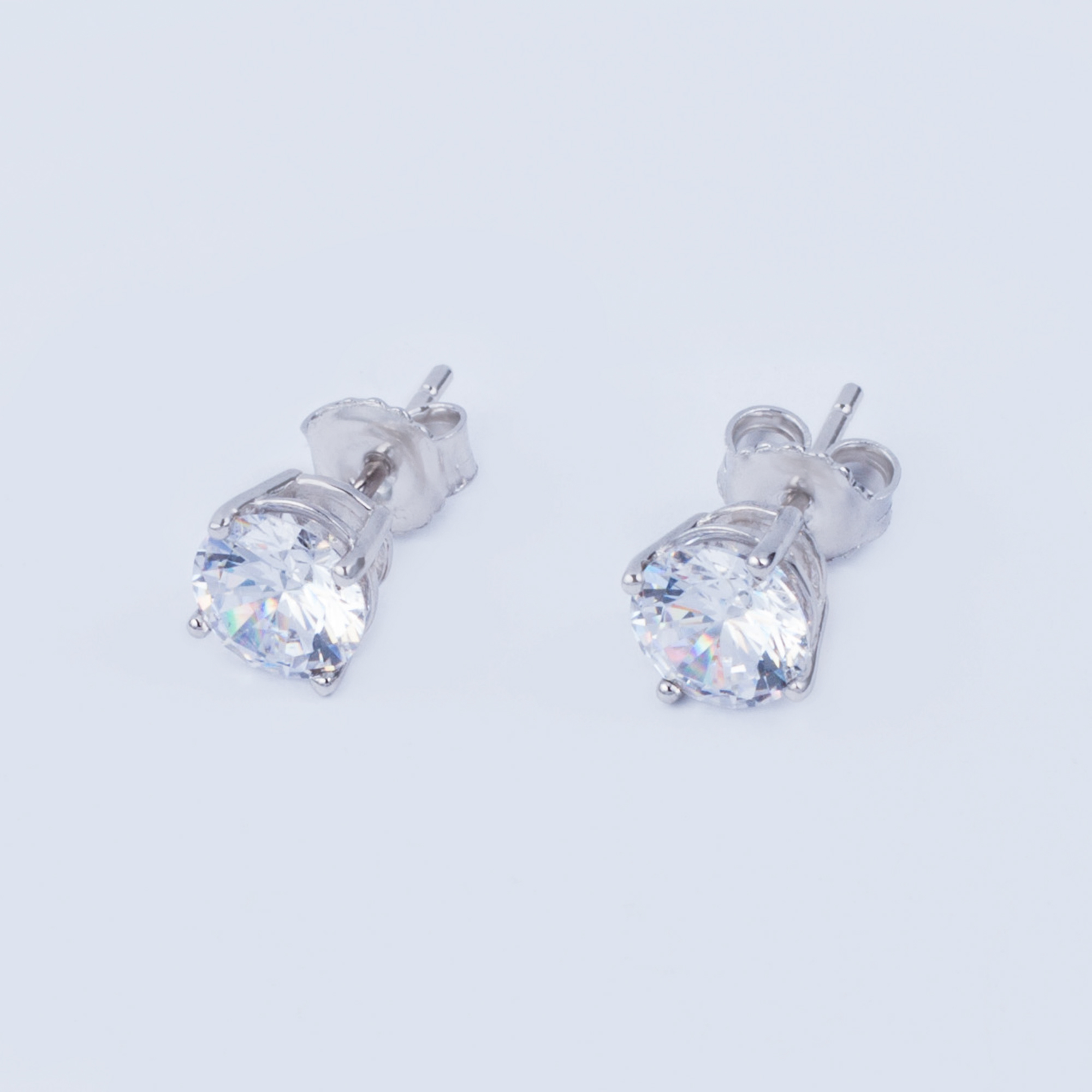 

Сережки TOP Silver 1,70 г 520146б