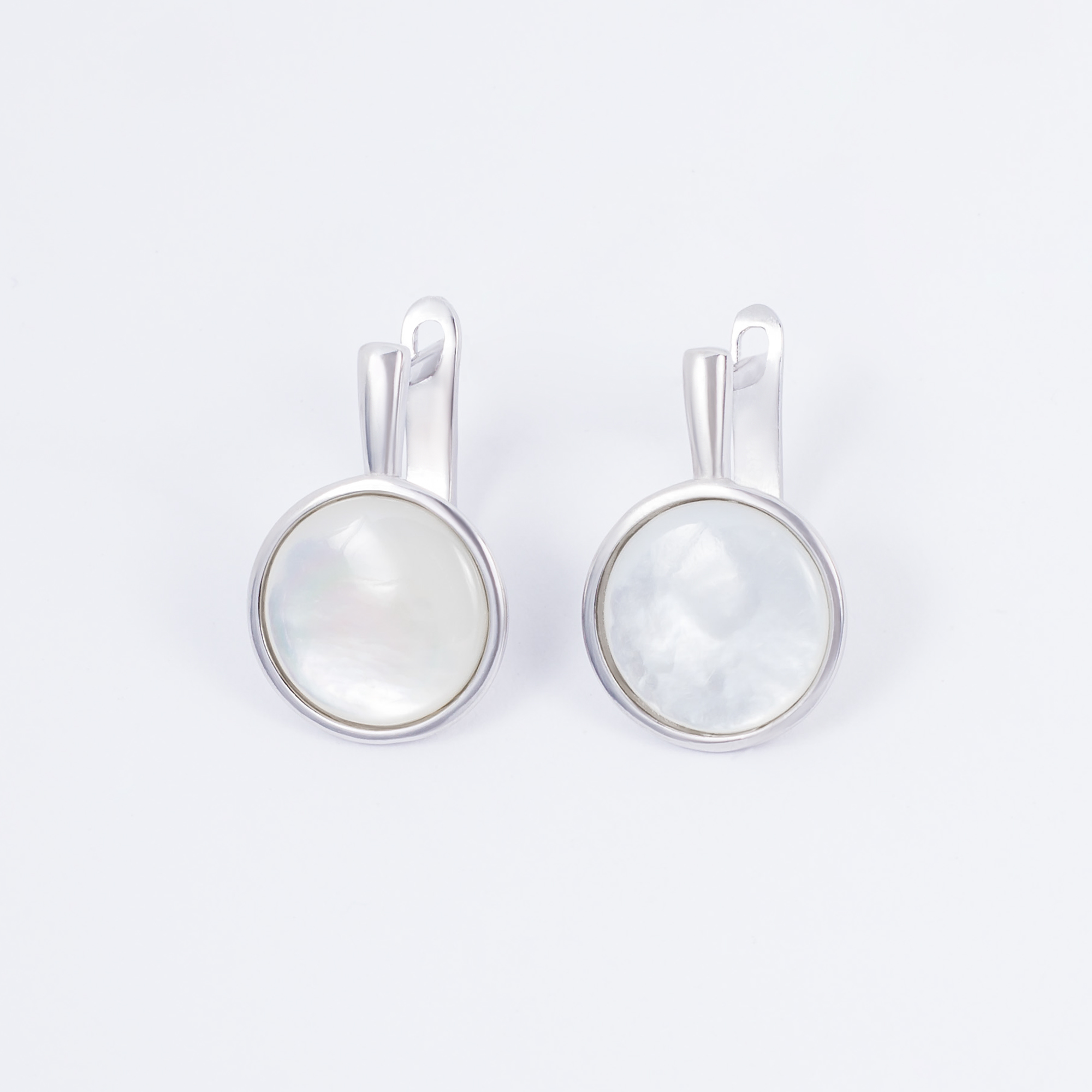 

Сережки TOP Silver 4,50 г 9520233б