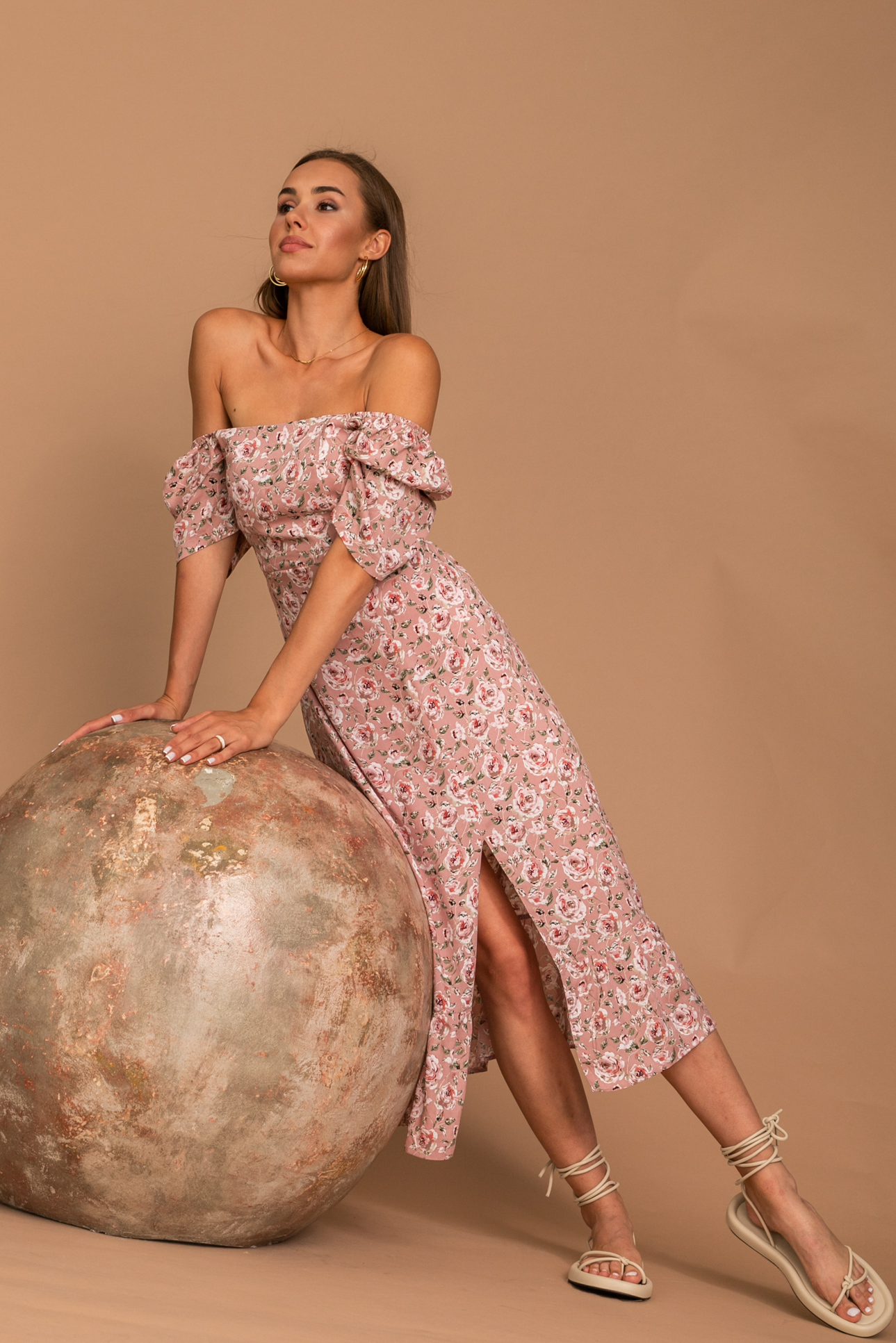 

Женское платье Stimma Солотвия 7878 L Персиковый