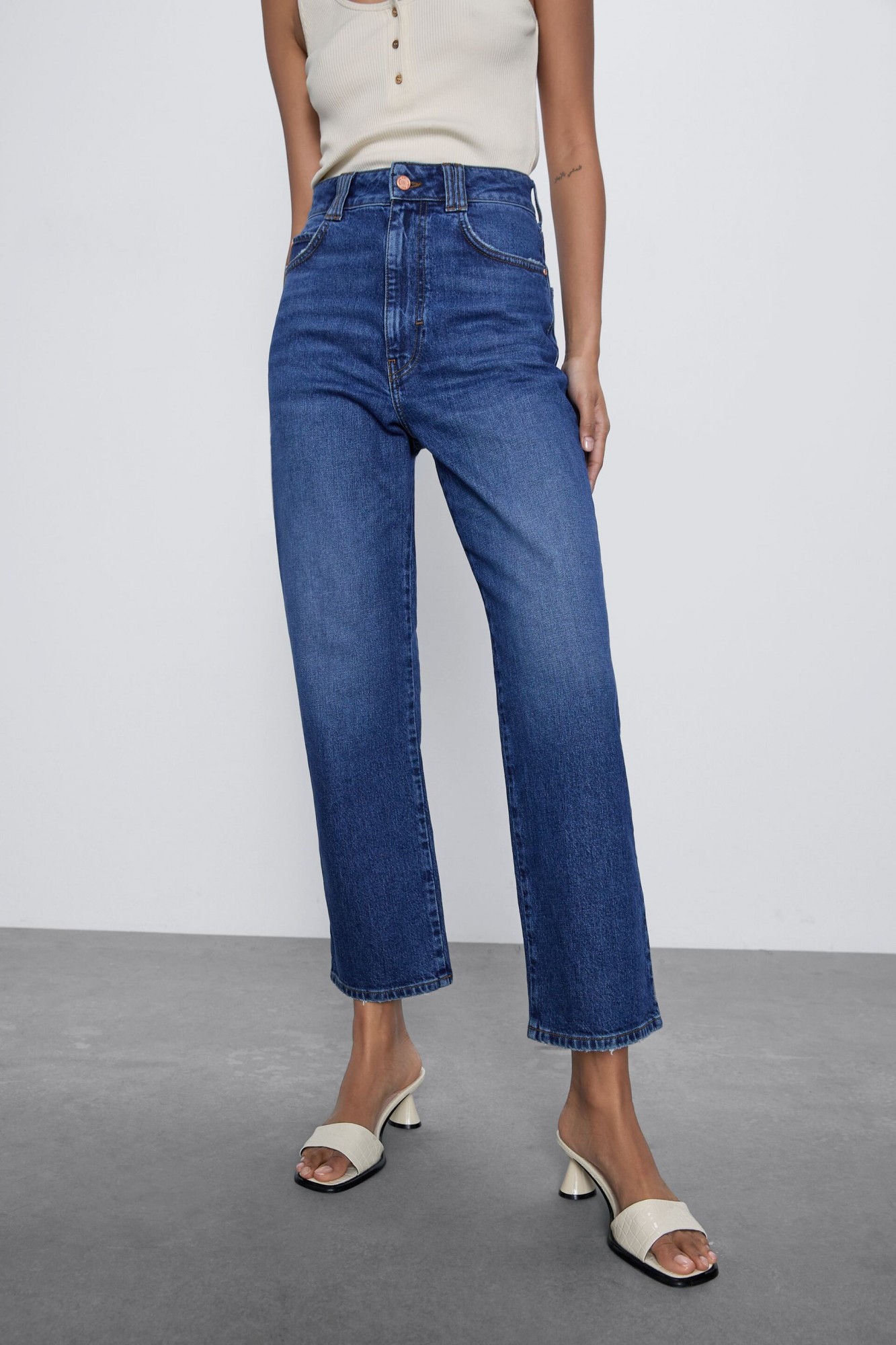 

Джинсы Zara винтажные 32 синие 16-0064