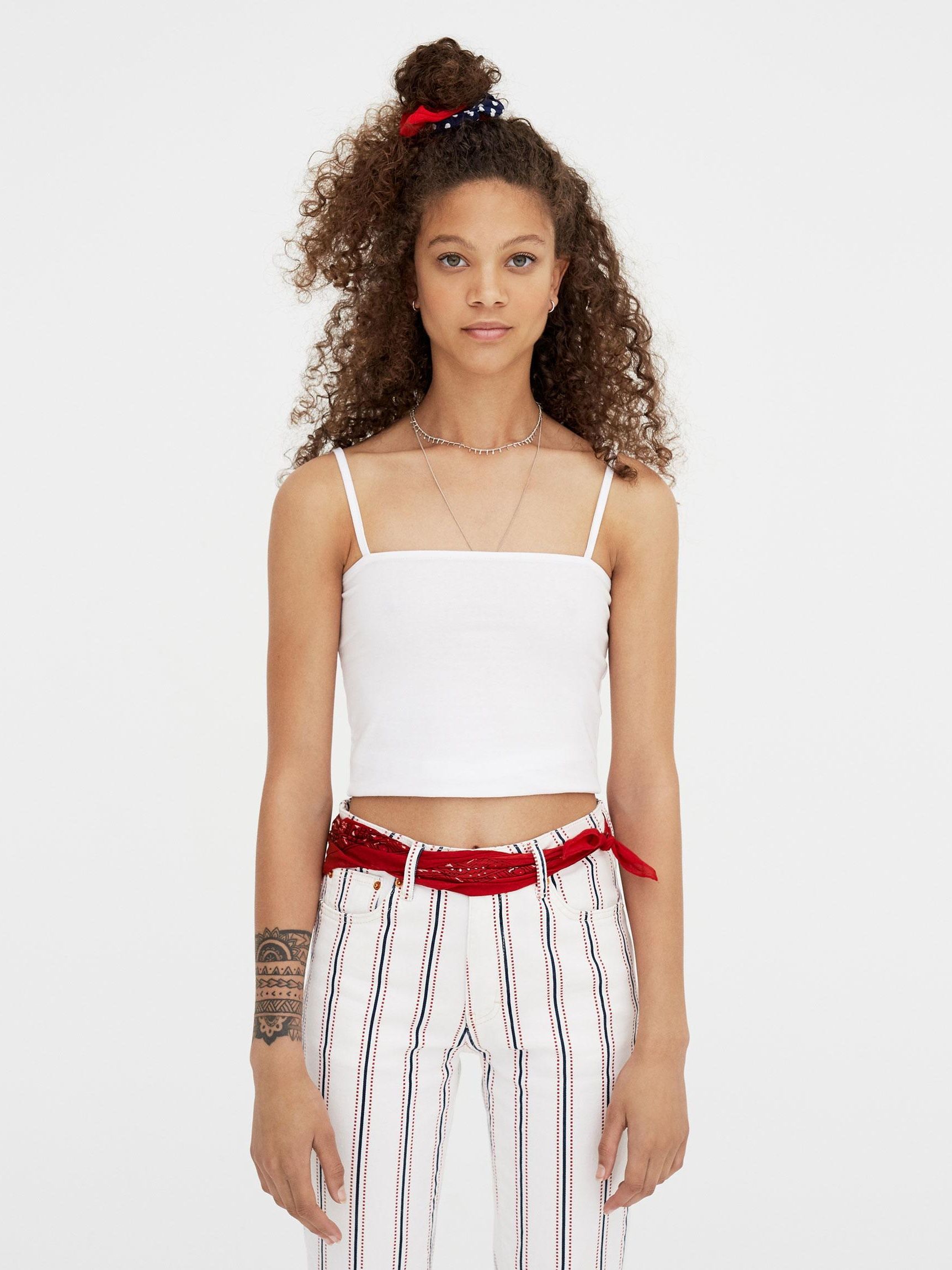 

Топ Pull & Bear 9231/355/250  Белый, Топ Pull & Bear 9231/355/250 XL Белый