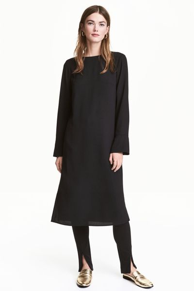 

Платье H&M 38 черное (1082-034)