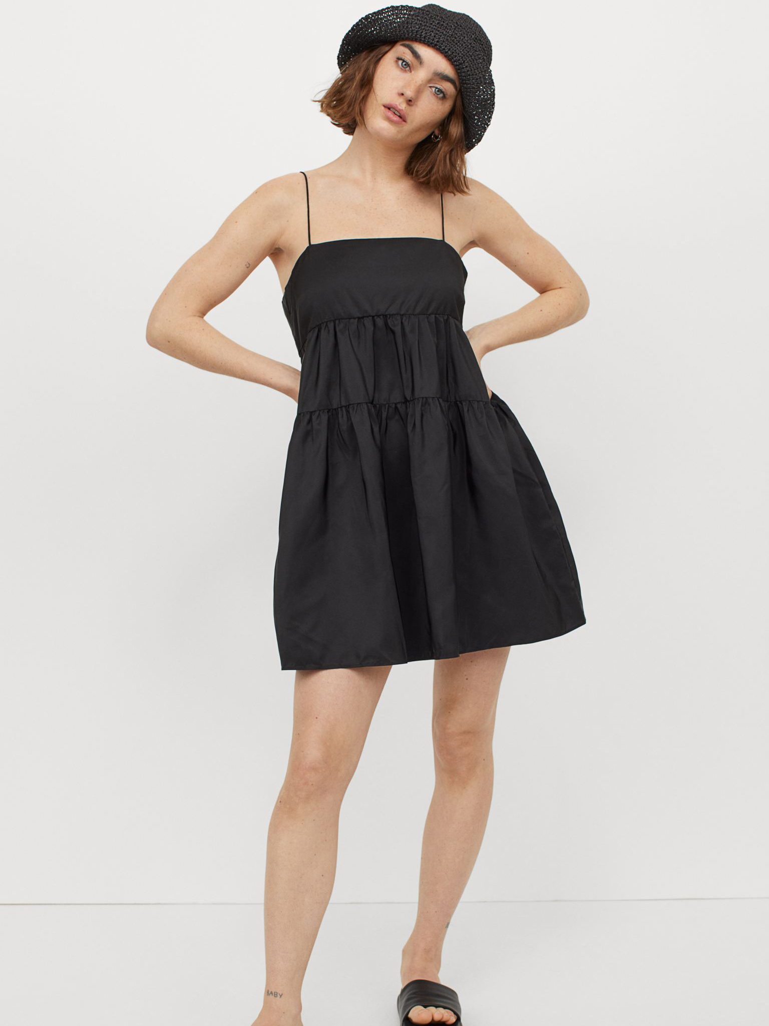 

Сарафан H&M 8605852sdm  Черный, Сарафан H&M 8605852sdm 38 Черный