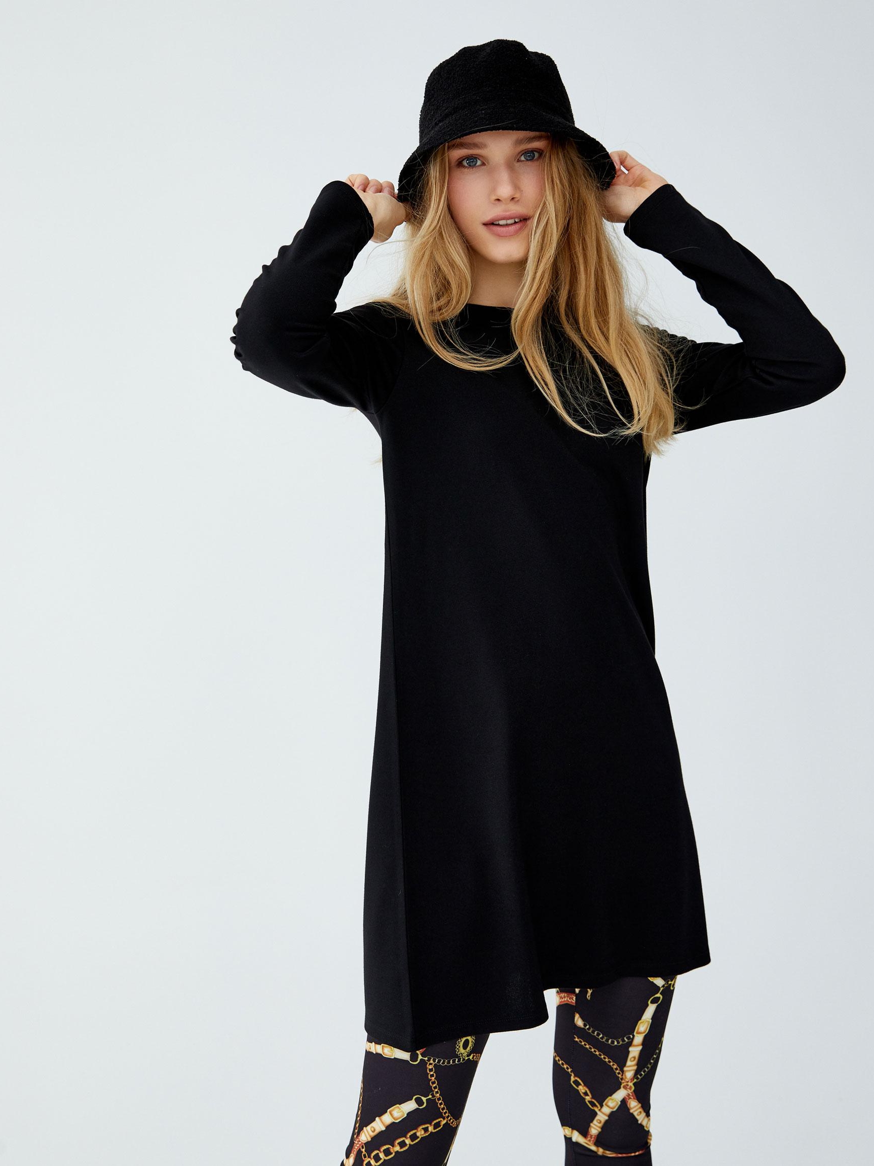 

Туника Pull & Bear 5390/345/800-AAAD L Черная