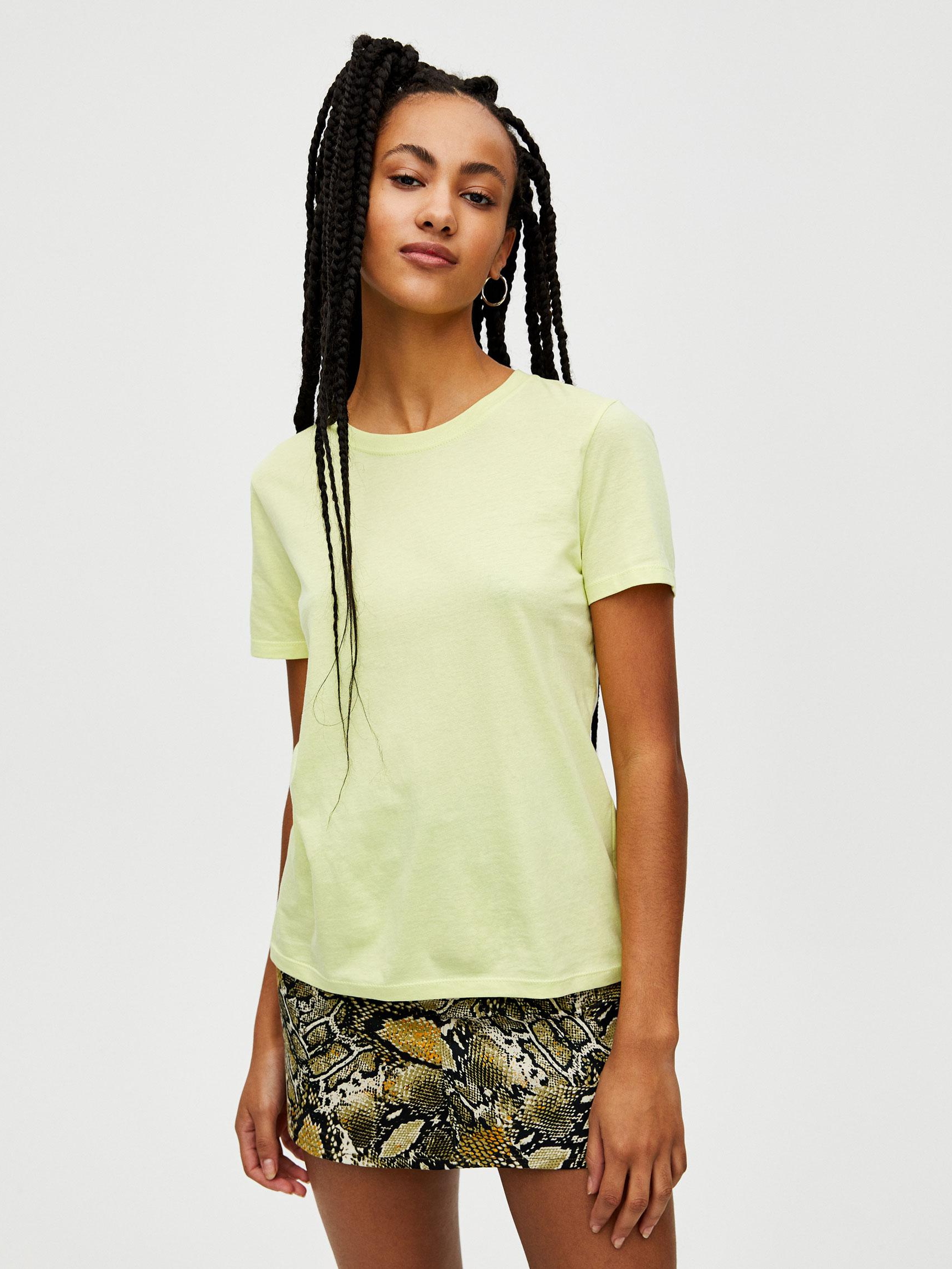

Футболка Pull & Bear 5244/357/520-ACWI M Салатовая