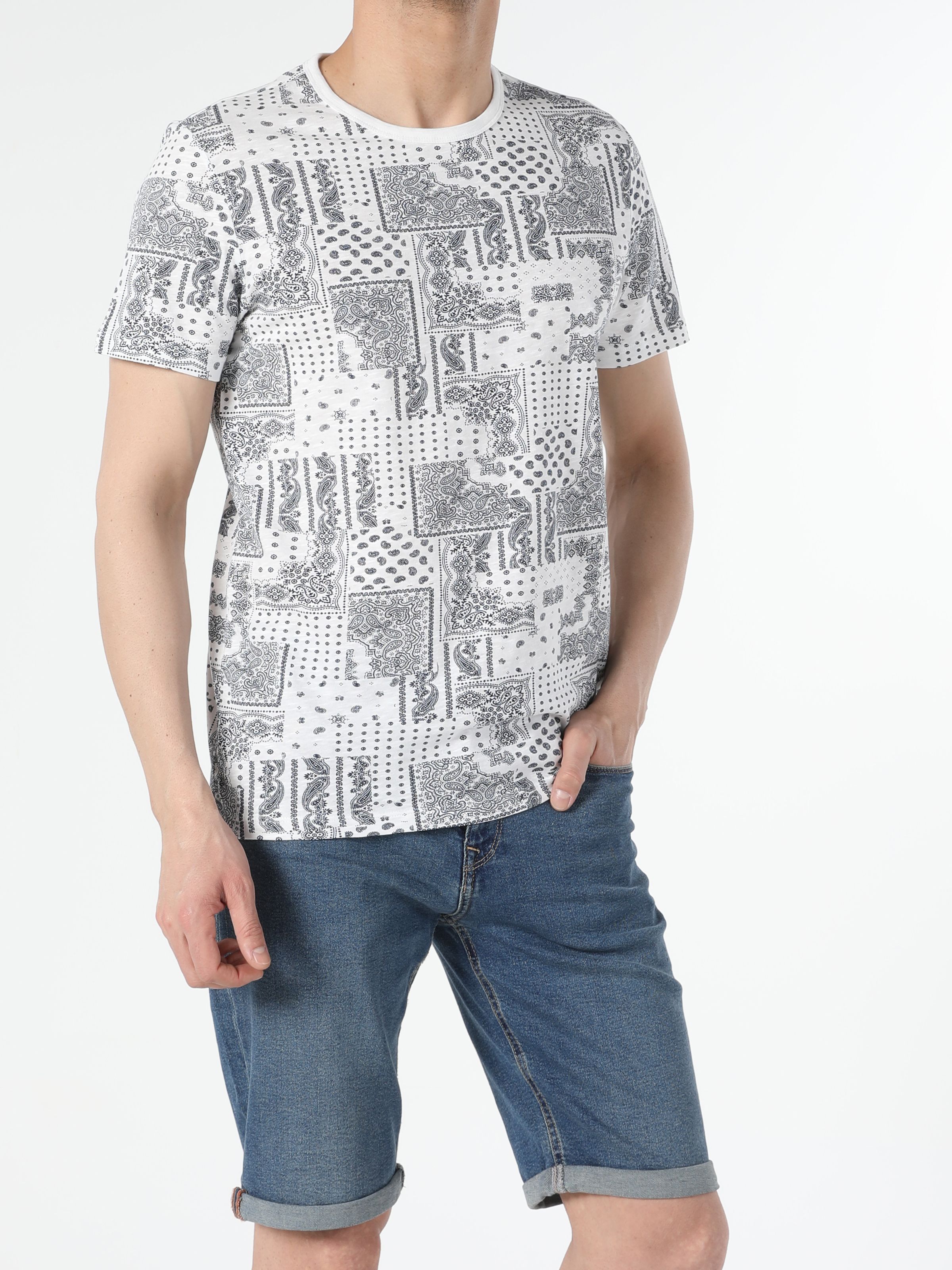 

Футболка Colin's CL1052845WHT  White, Футболка Colin's CL1052845WHT 2XL White