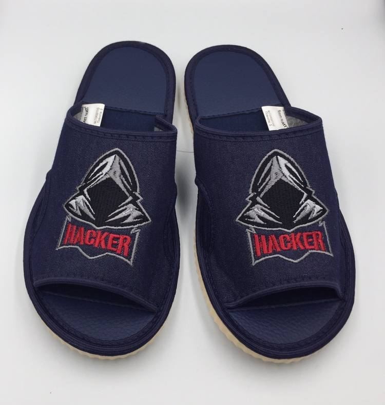 

Подростковые тапочки Sweet slippers 39р джинс Hacker открытые