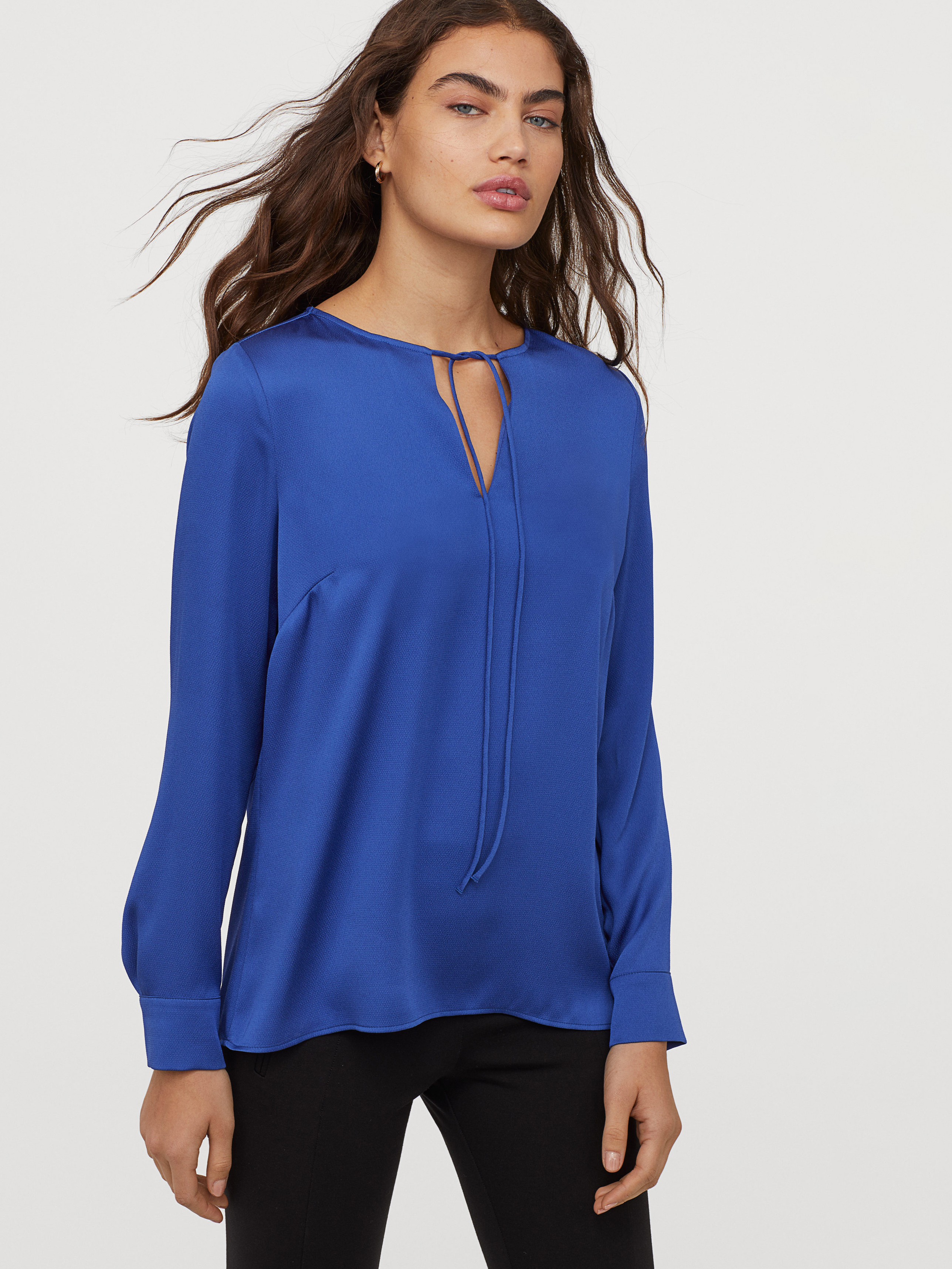 

Блузка H&M 060841807  Васильковая, Блузка H&M 060841807 38 Васильковая