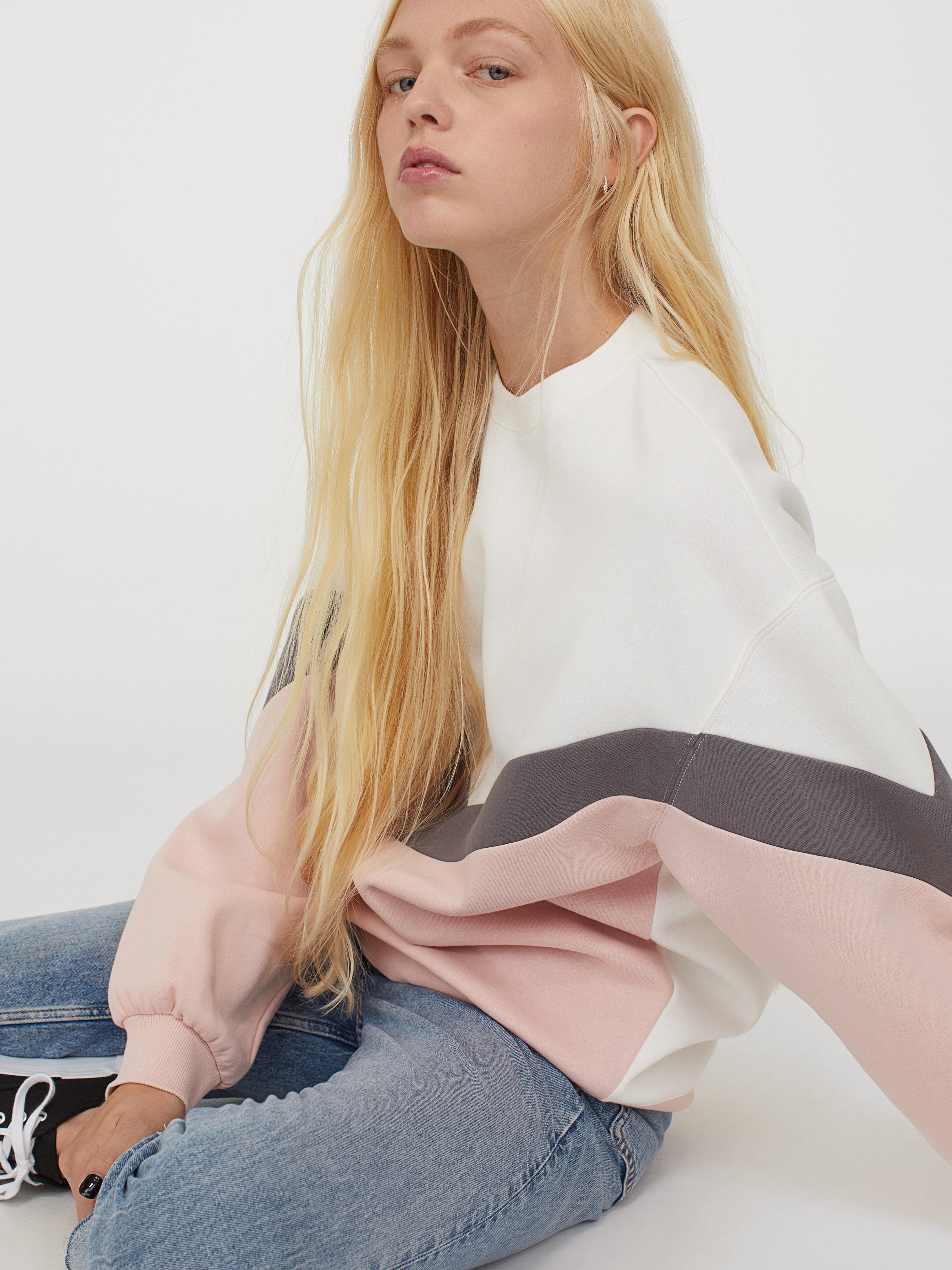 

Свитшот H&M 914886b16 XS Белый