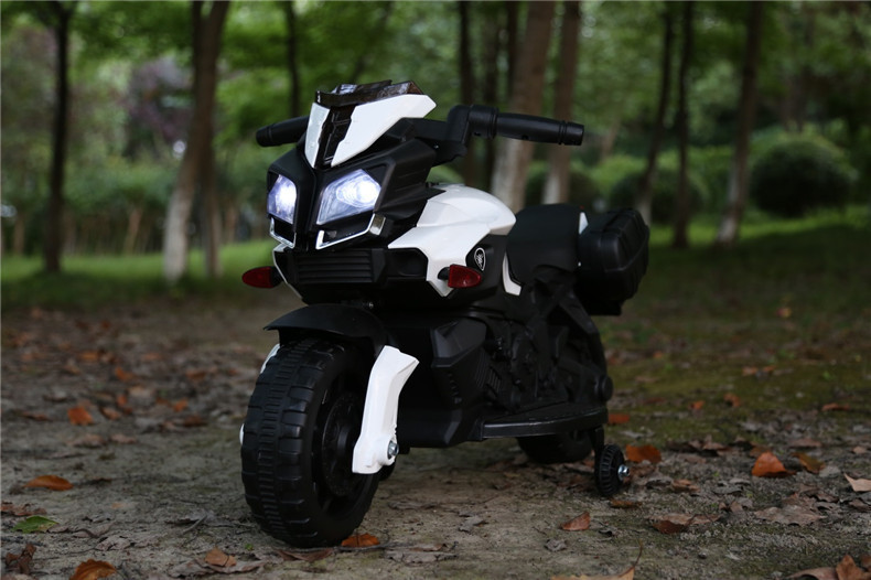 

Мотоцикл Tilly New EVA Black / White (JC919)