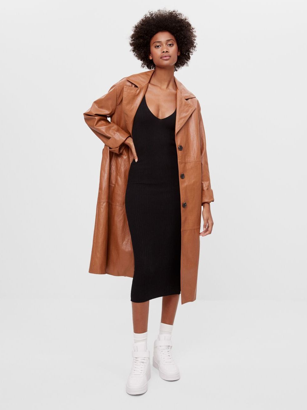 

Платье Bershka 0441/645/800 M Черное