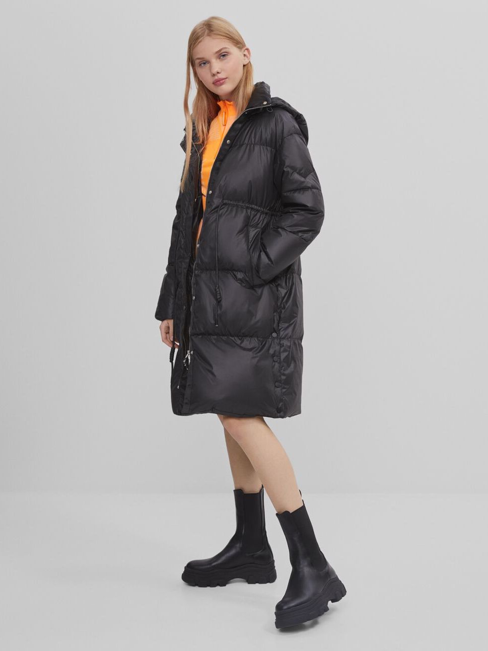 

Куртка Bershka 6424/777/800 S Черная