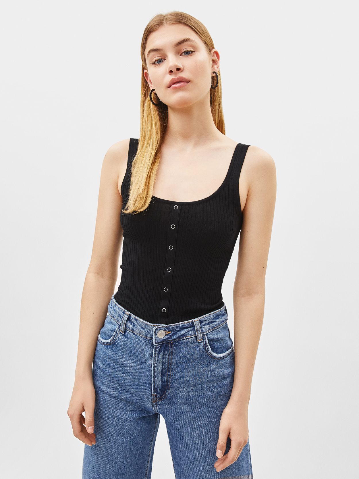 

Майка Bershka 3255/645/800 M Черная