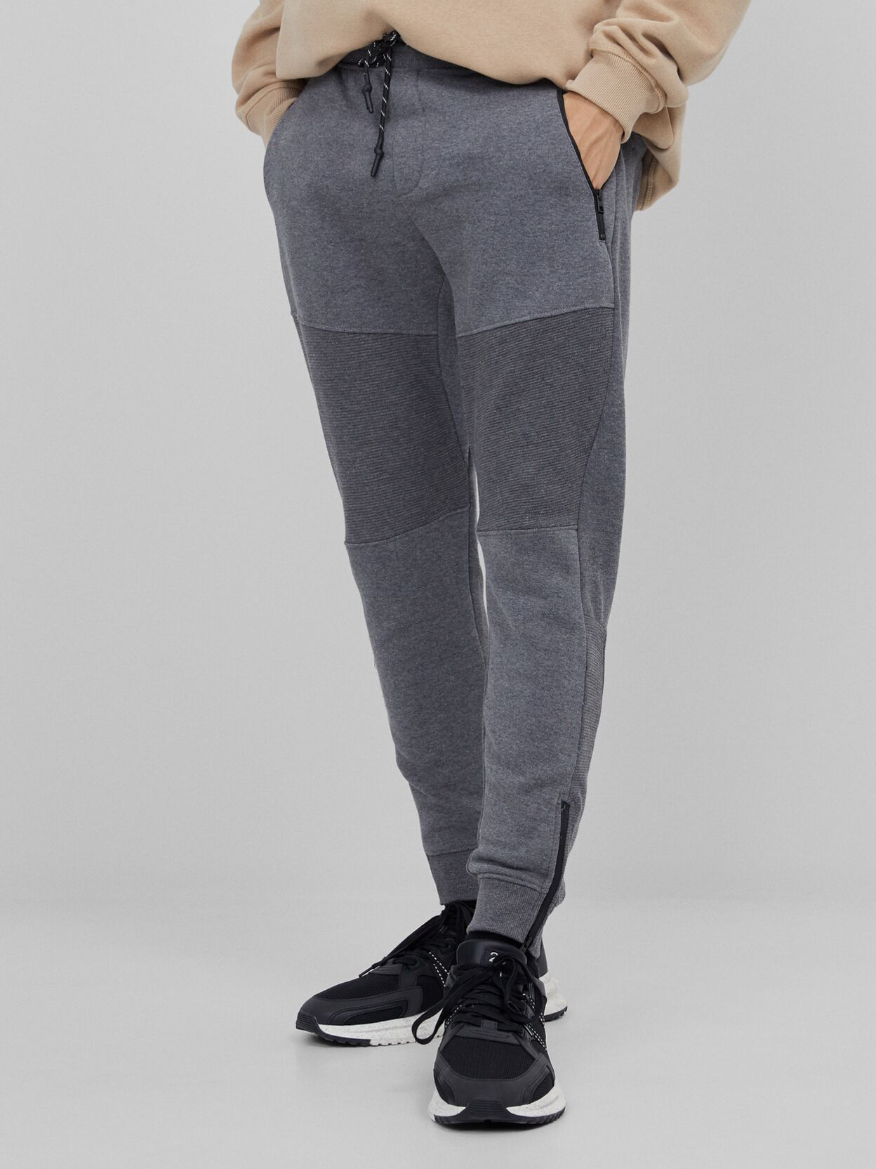 

Спортивные штаны Bershka 5323/478/892 L Серые