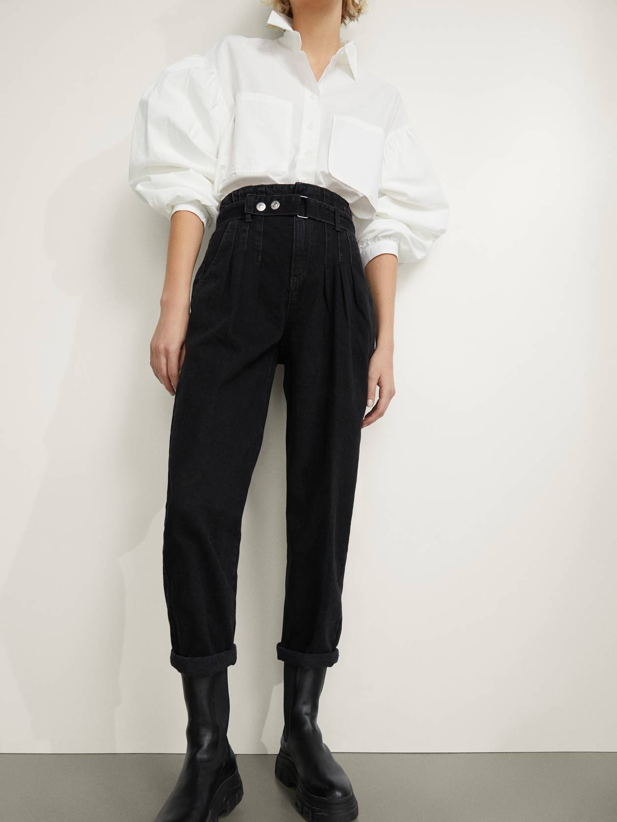 

Джинсы Bershka 0058/665/810 34 Черный джинс