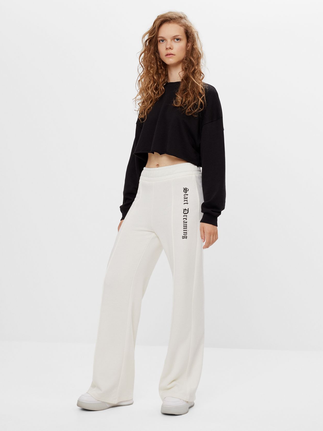 

Брюки Bershka 5074/315/712 M Молочные