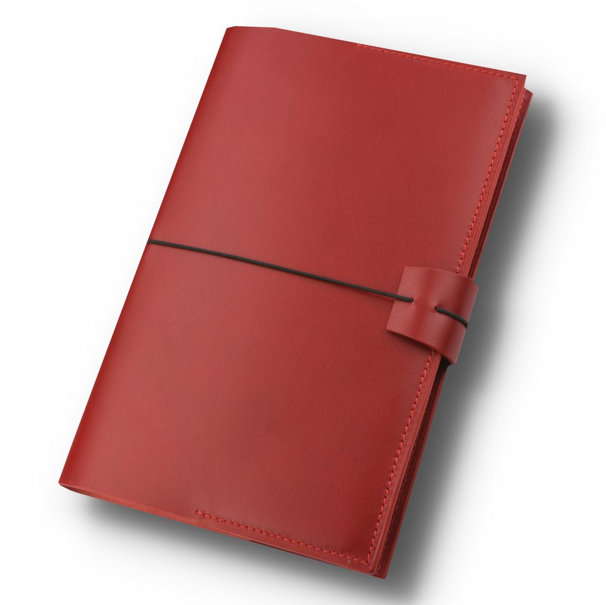 

Женский кожаный блокнот А5 красного цвета Morison Atelier `Tourist Big` размер А5