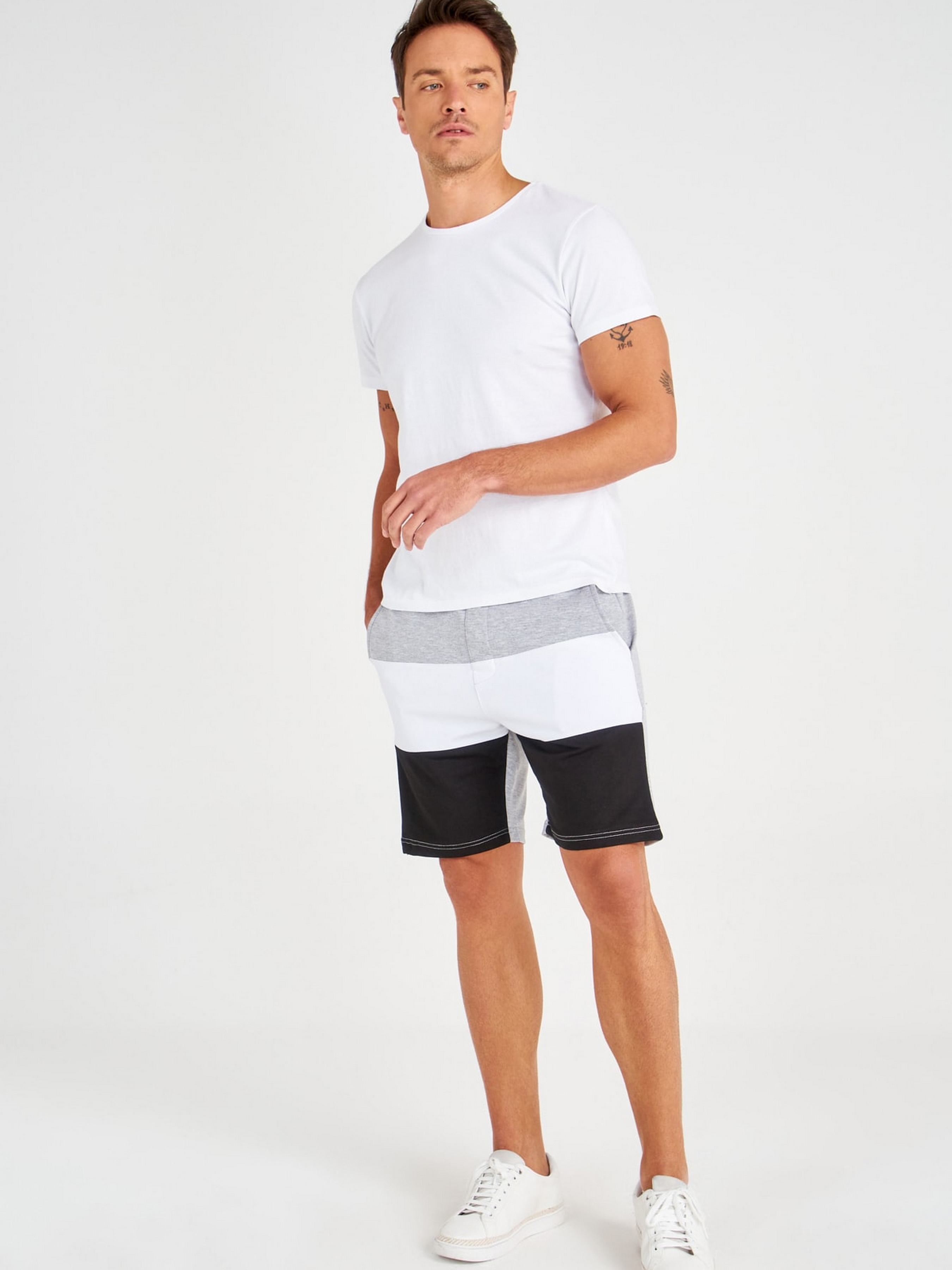

Шорты Trendyol TRM47 XL Серые