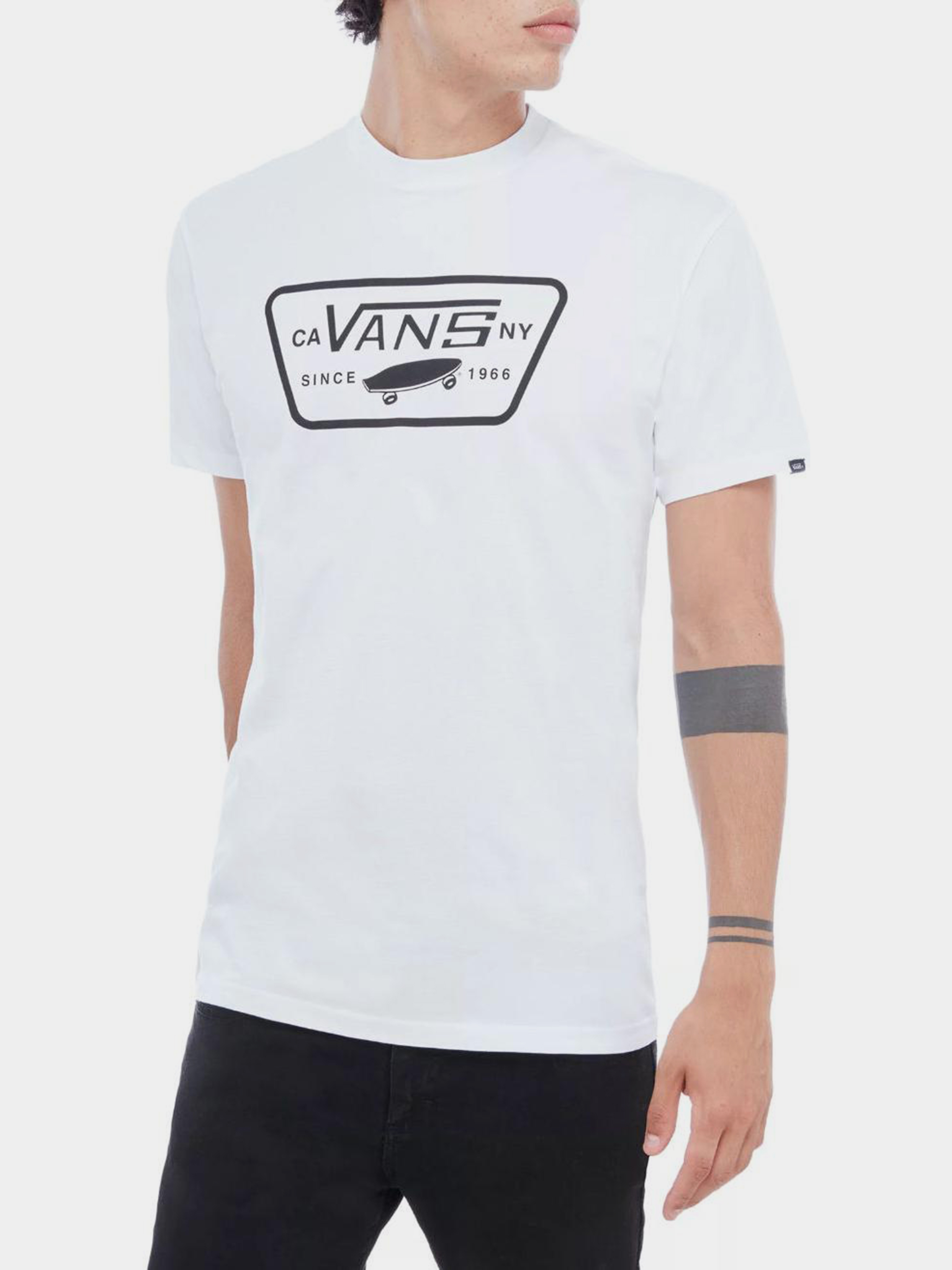 

Футболка Vans V1219  Белая, Футболка Vans V1219 L Белая
