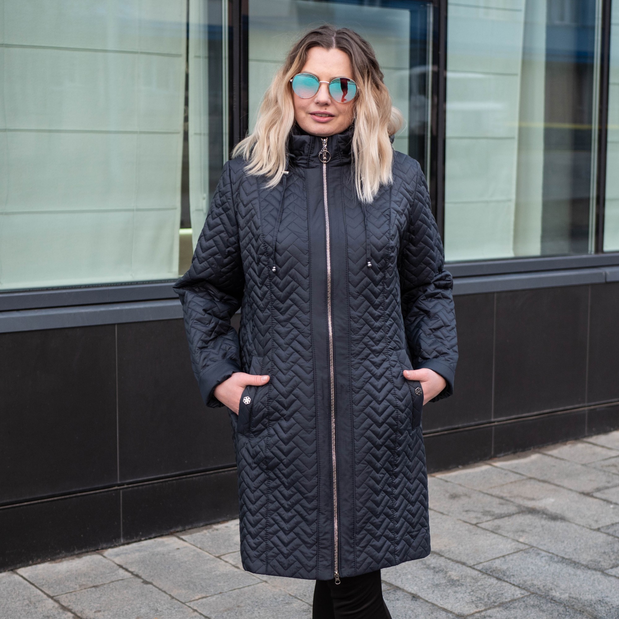 

Удлиненная женская демисезонная куртка большого размера UF-Fashion Адель-g 58 темно-синий