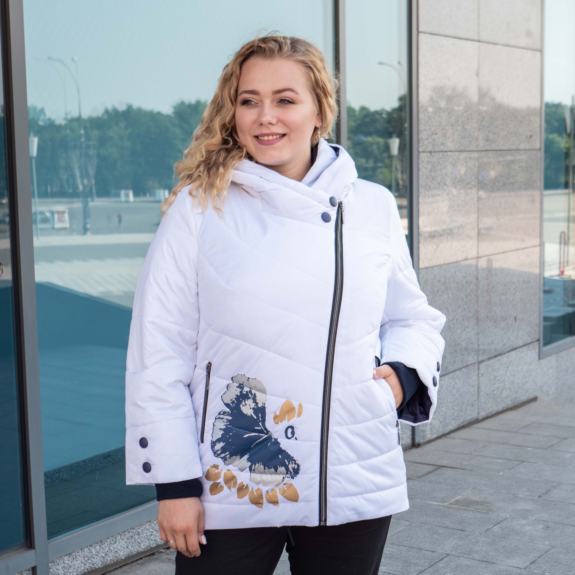 

Женская демисезонная куртка большого размера UF-Fashion Gabbi-x  белый, Женская демисезонная куртка большого размера UF-Fashion Gabbi-x 56 белый