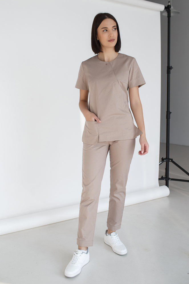 

Женский медицинский костюм (песочный) "Мэгги" Модный доктор Мэгги  песочный 2000000024370, Женский медицинский костюм (песочный) "Мэгги" Модный доктор Мэгги 40 песочный 2000000024370