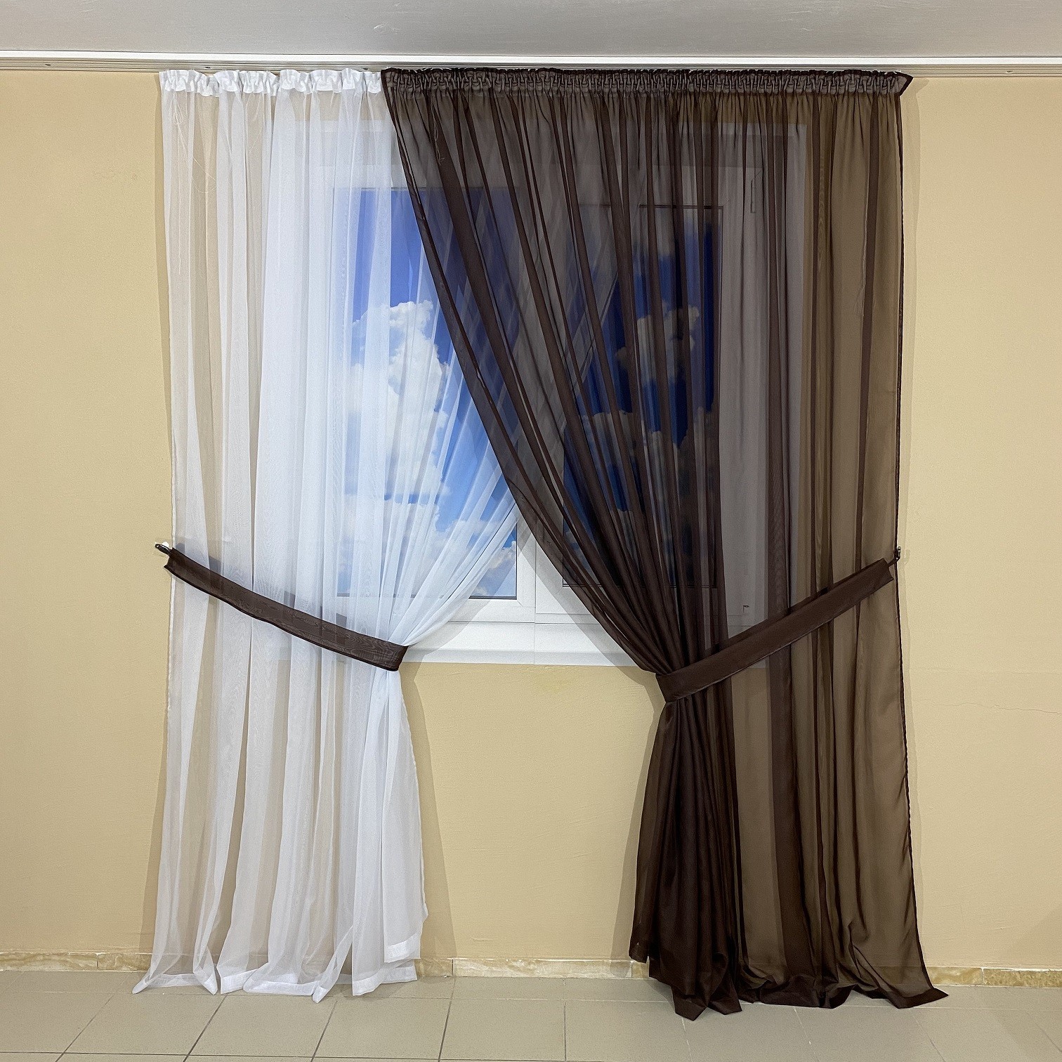

Комплект шифоновых тюлей TG Home №425 2шт. 3*2,70м и подхваты шоколад+белый