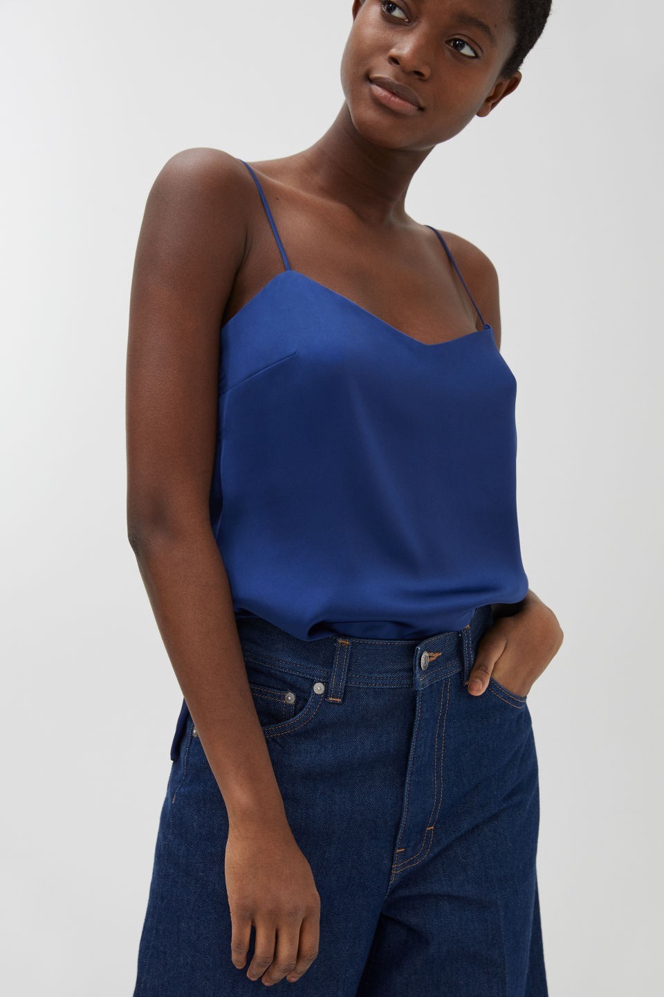 

Блуза женская ARKET Satin Strap Top Blue, Блуза женская ARKET Satin Strap Top Blue 38