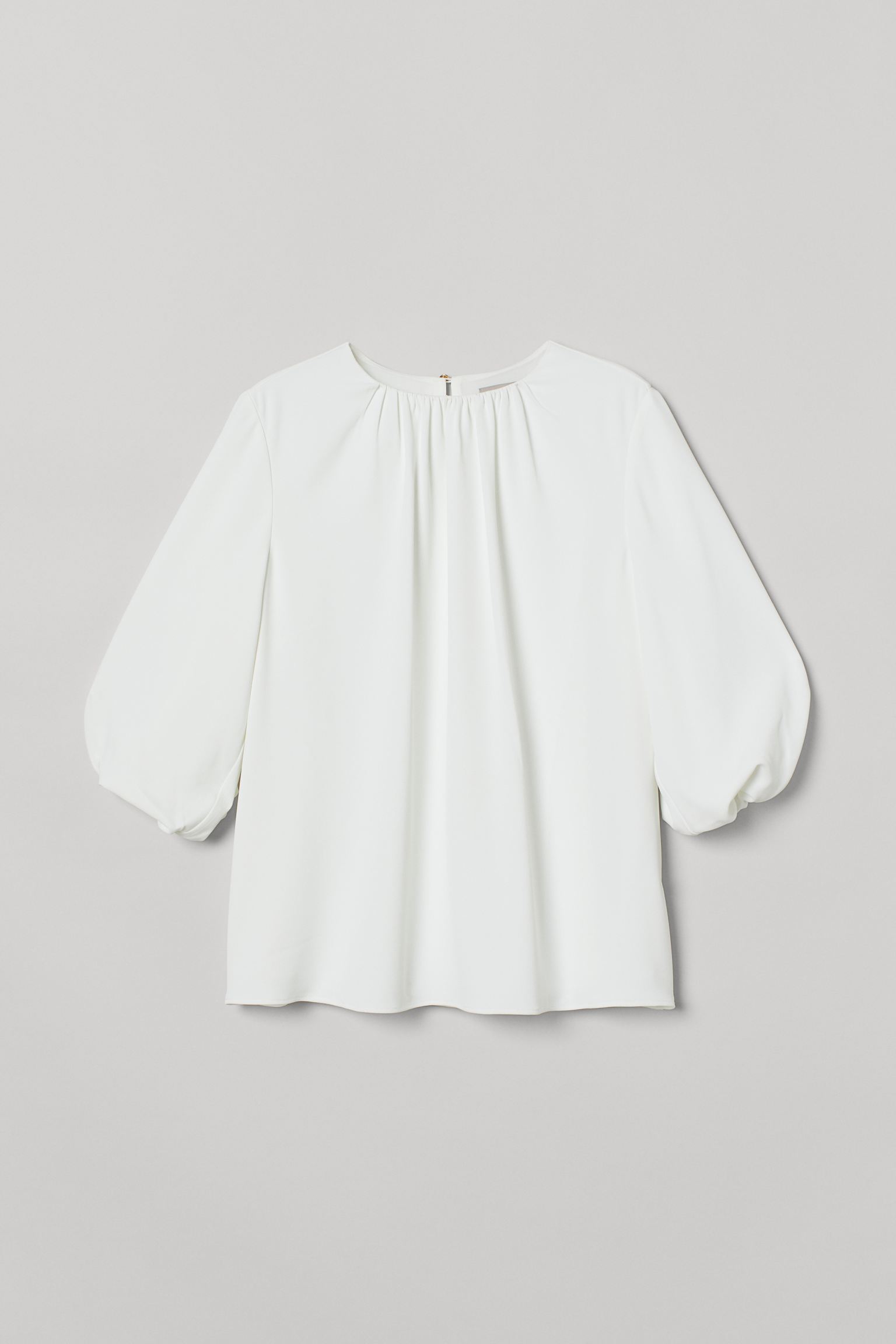 

Блуза H&M M белый 22079167002
