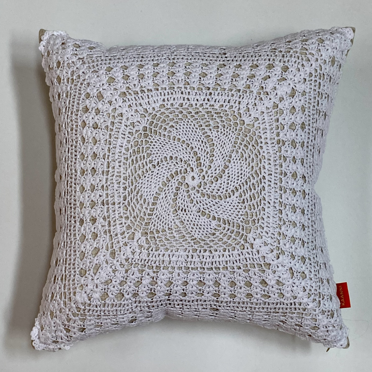 

Подушка Kaanni Кружевная мелодия 4 40х40 см 40x40 Белый
