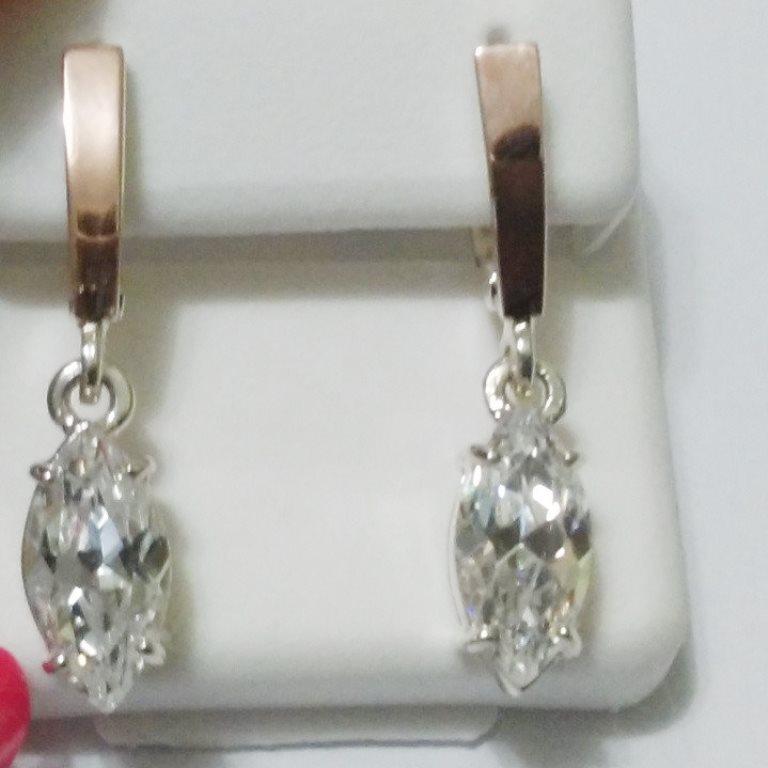 

Серьги серебряные с золотом и цирконием Капелька, 0387.10