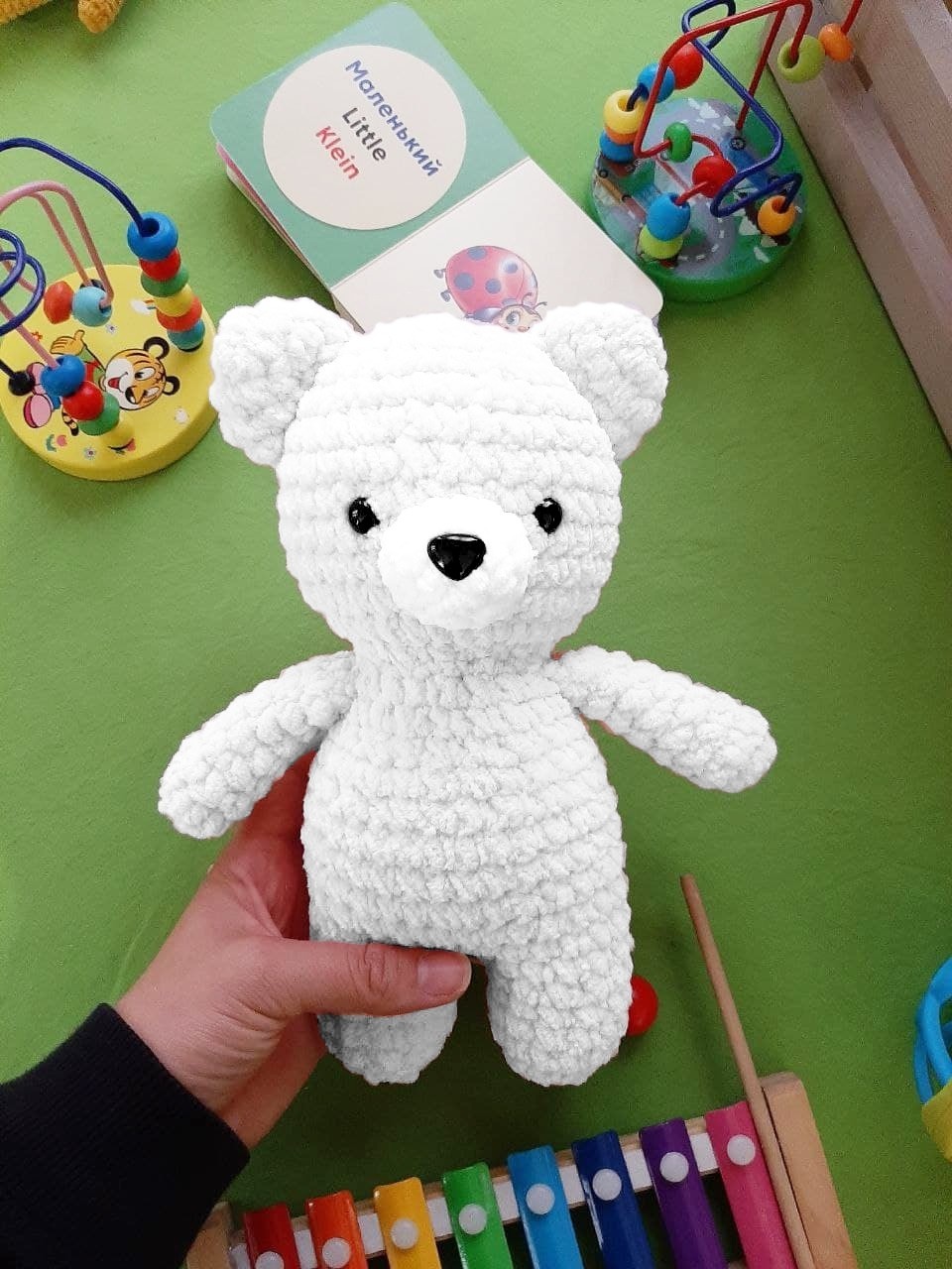 

Мягкая вязаная игрушка Медвежонок белый b/02/15/200/24