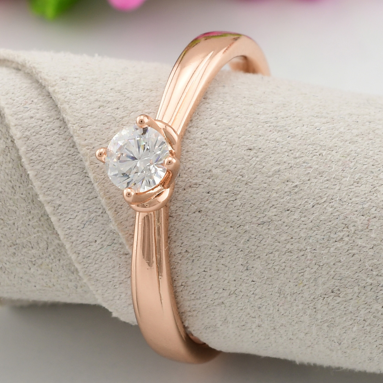 

Кольцо Xuping 30723 ширина 6 мм белые фианиты позолота РО21