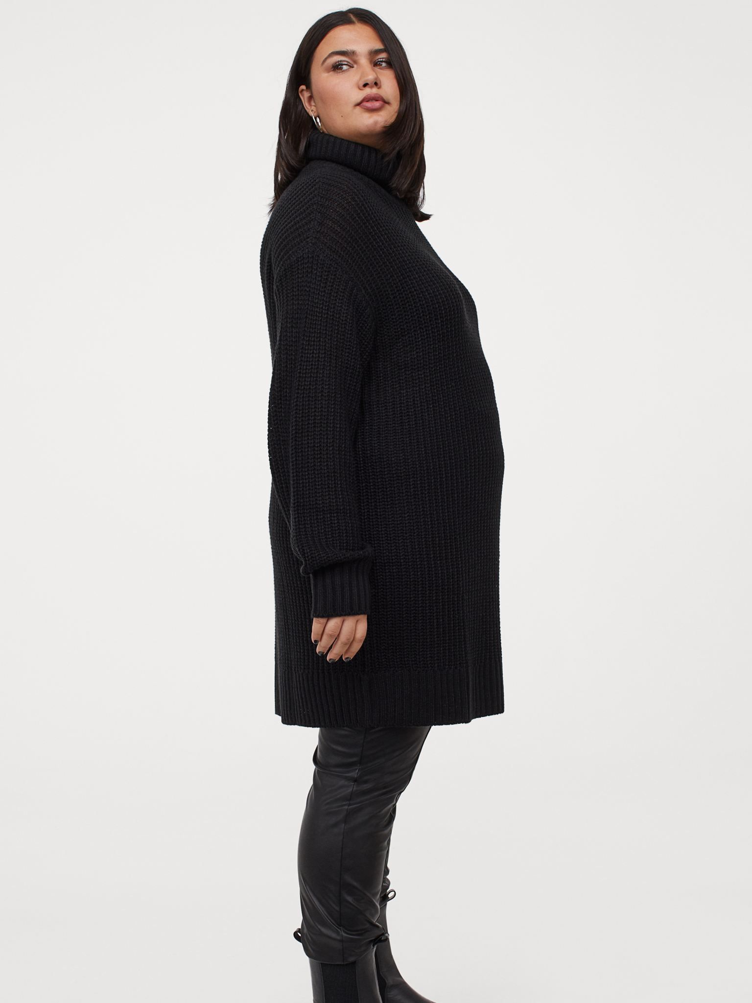

Платье H&M 1503-9092922 3XL Черное