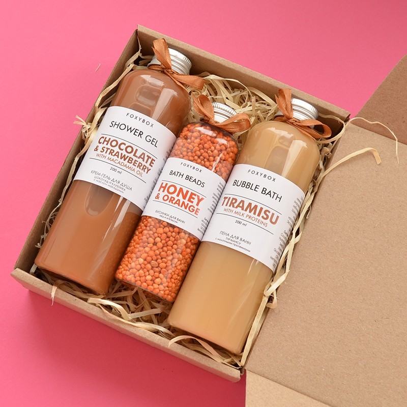 

Подарочный набор для женщины FoxyBox Сладкая жизнь