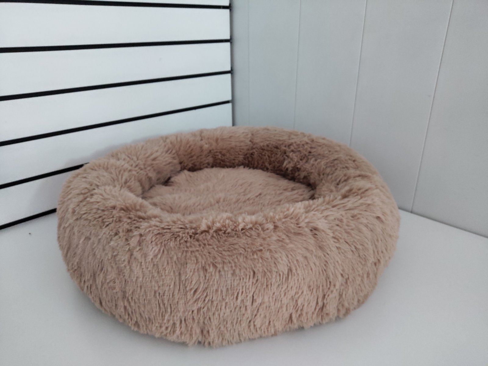 

Лежак Soft для кошек и собак Бежевый 70 x 70 x 20 см спальное место для домашних животных 4059