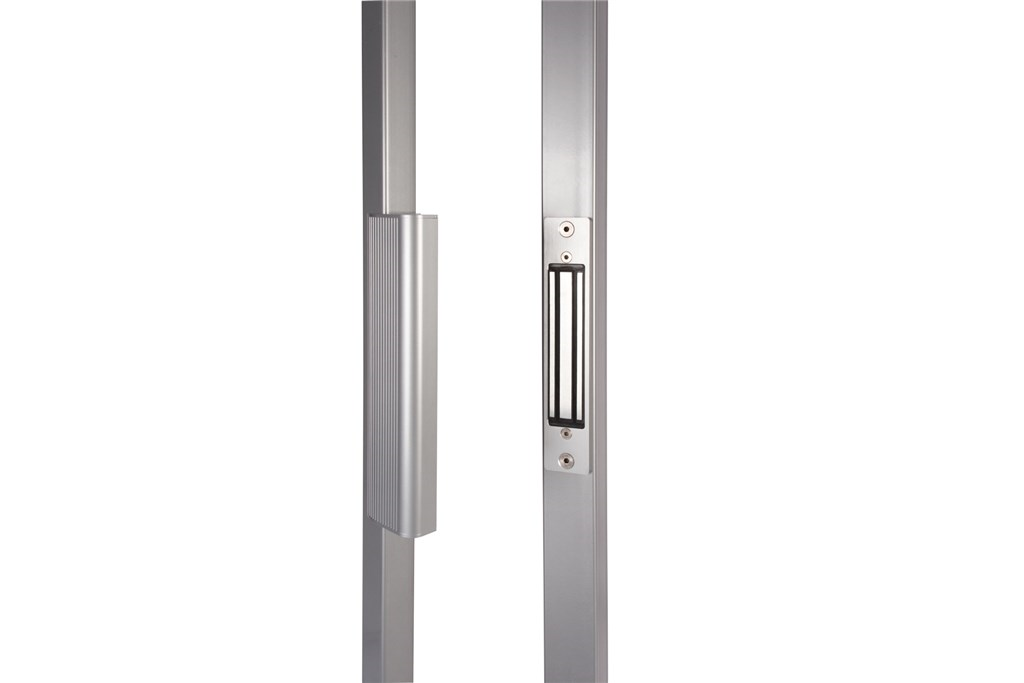 

Встраиваемый магнитный замок для распашных ворот Locinox RAL 9005 B-MAG-9005