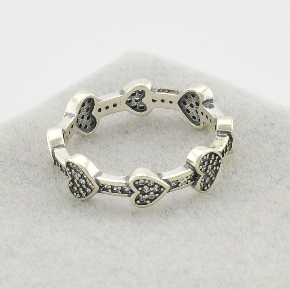

Серебряное кольцо ТС9510253 вставка белые фианиты 17.5