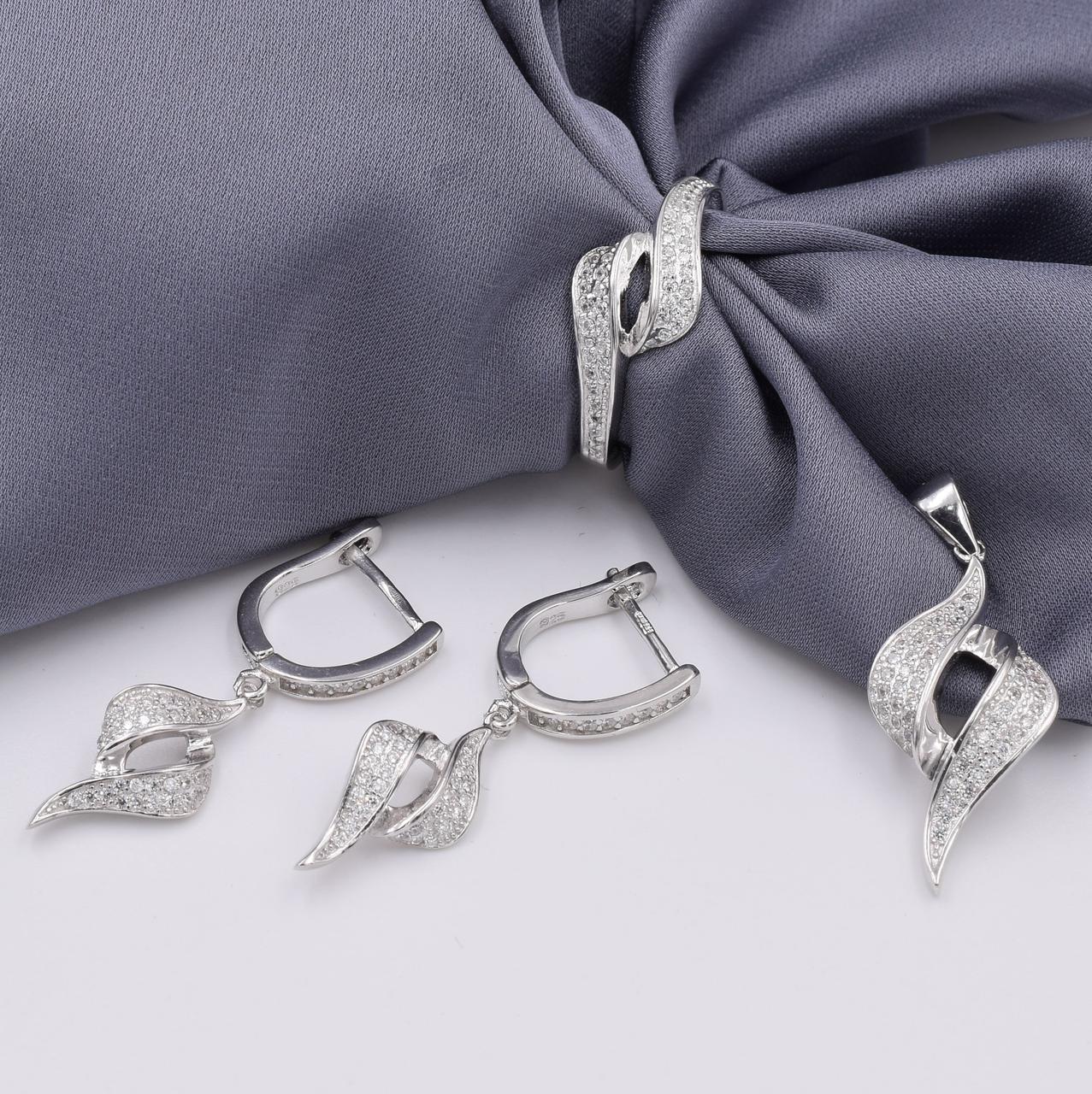 

Серебряный набор кольцо + серьги 34х10 мм + кулон 32х13 мм вставка белые фианиты 17.5