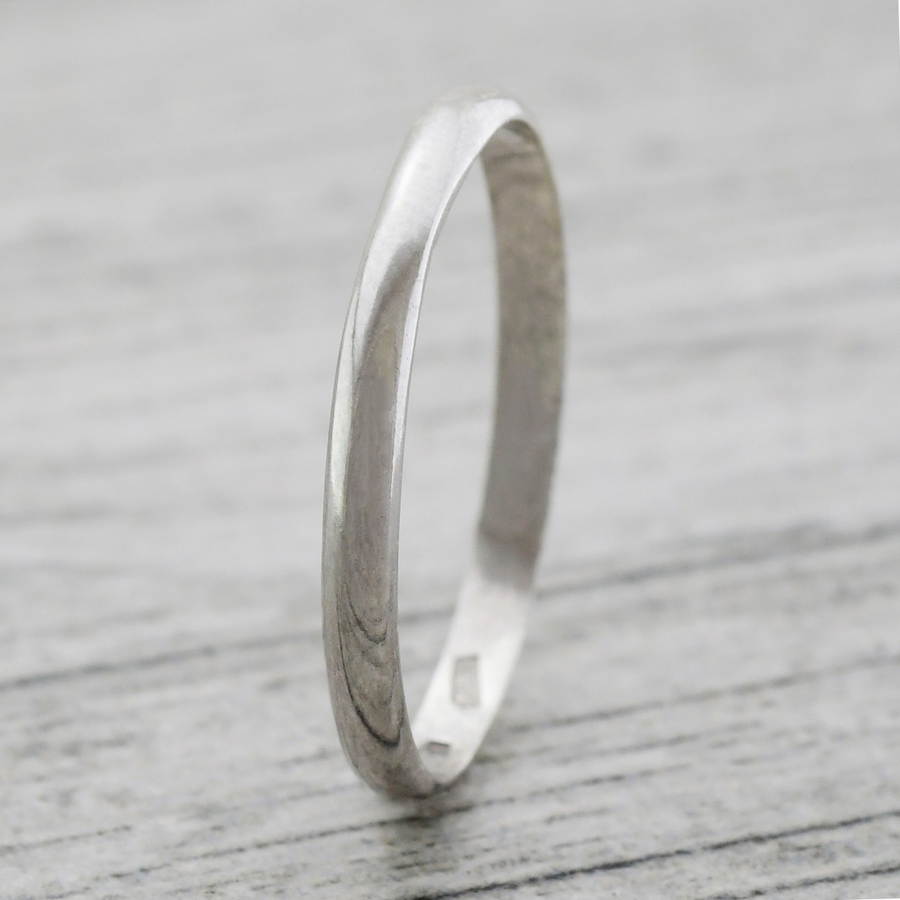 

Серебряное обручальное кольцо П101516.5