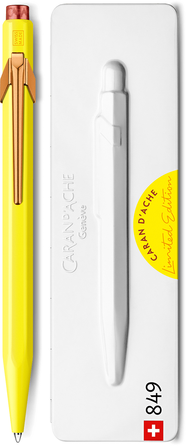 

Ручка шариковая Caran d'Ache 849 Claim Your Style Жёлтая в подарочном футляре/Стержень 1 мм Синий (7630002343701)