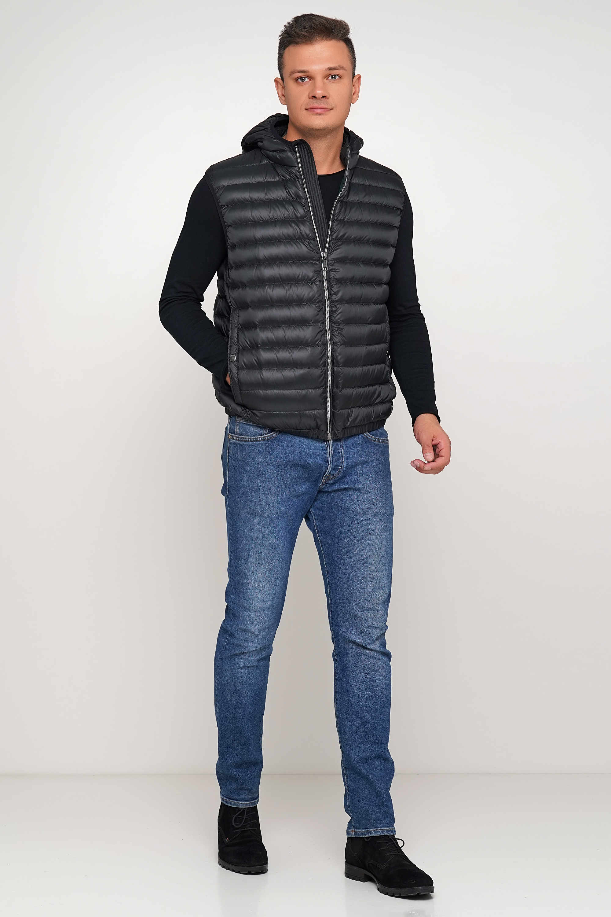 

Жилет мужской пуховый Billeoni AVМ02 58 Черный PIRATE BLACK