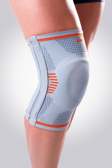 

Orliman Sport спортивный полужесткий наколенник с пластиковыми боковыми вставками Orliman Размер M OS6211